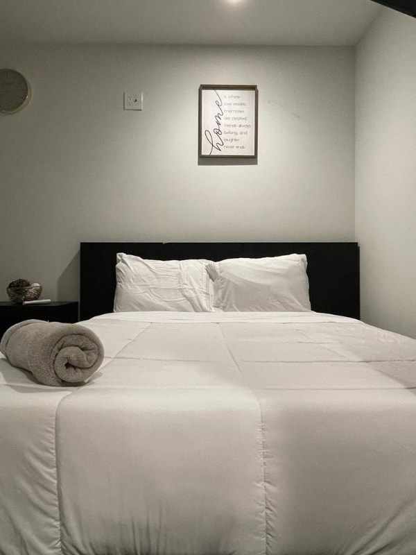 Foto del edificio - 24201 Highlander Rd