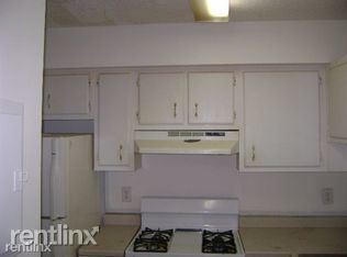 Building Photo - 5018 Hawthorne Ct