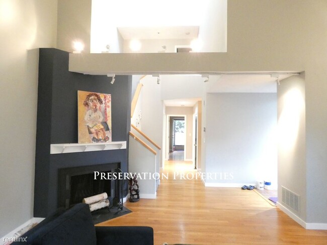 Building Photo - 3 br, 3 bath Townhome - 86 Washington Park