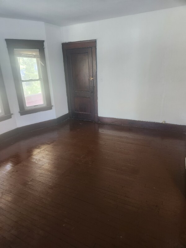 Foto del edificio - 9520 Parkview Ave