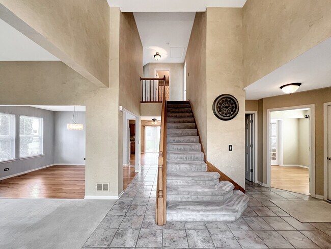 Foto del edificio - 416 Farnsworth Cir