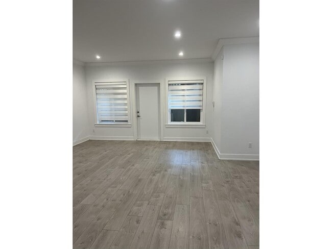 Building Photo - 7759-7157 157 St