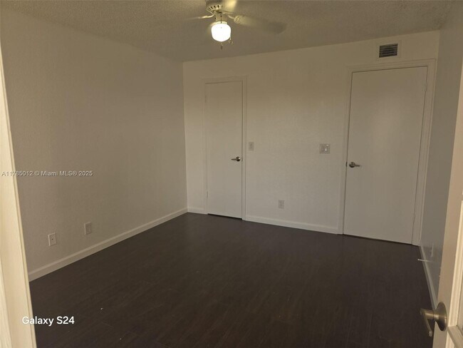 Foto del edificio - 12540 Vista Isles Dr