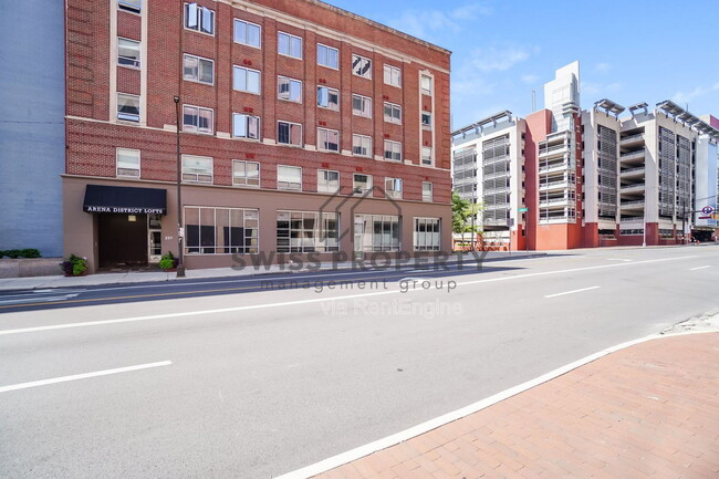 Foto del edificio - 221 N Front St