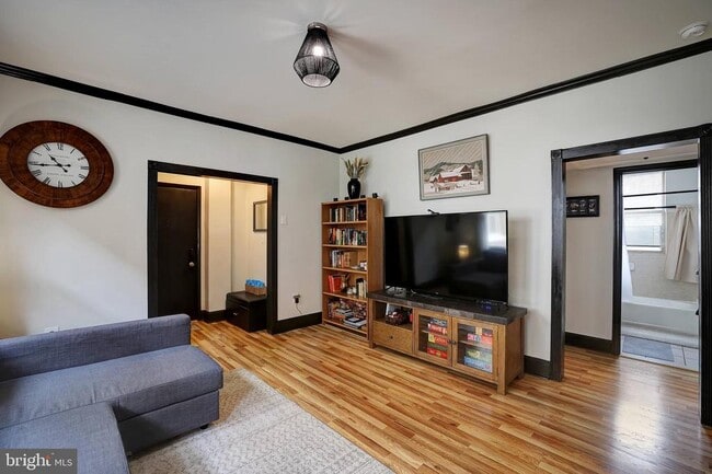 Building Photo - 1725 Lanier Pl NW