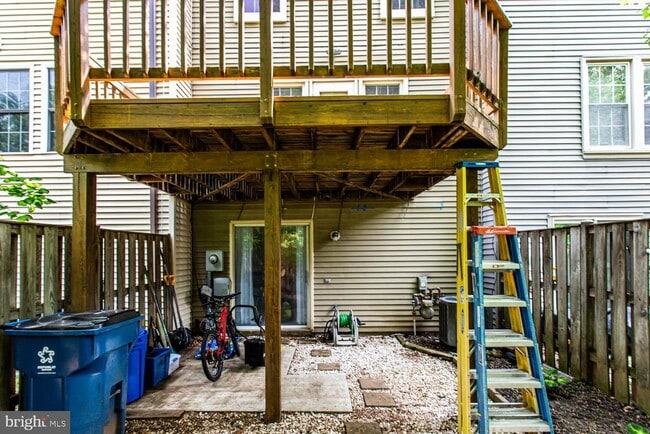 Building Photo - 14493 Four Chimney Dr