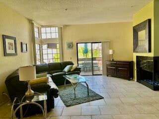 Building Photo - 2601 S Broadmoor Dr