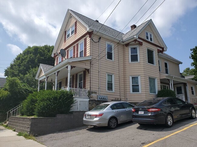 Building Photo - 113 W Main St