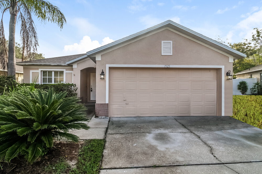 Primary Photo - 1525 Sunset View Cir