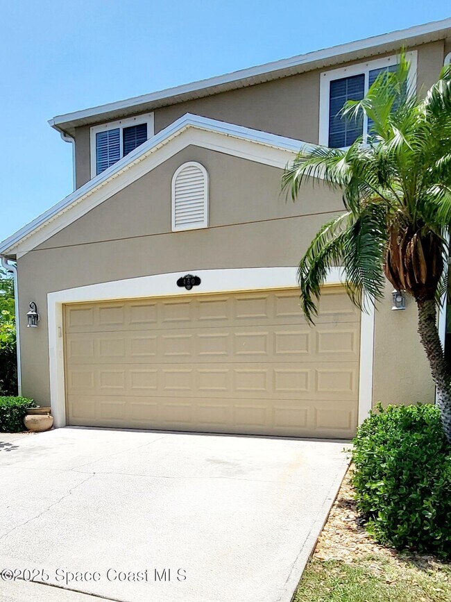 Building Photo - 460 Bismarck Way