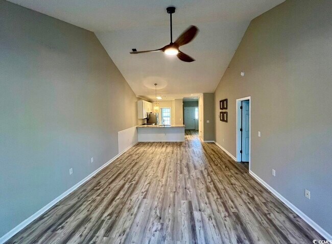 Building Photo - 5834 Longwood Dr