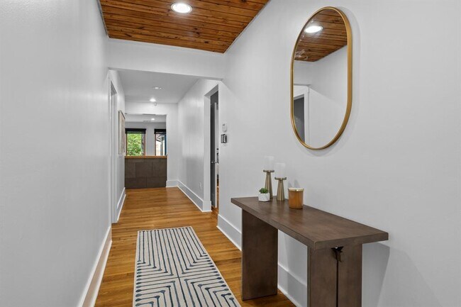 Foto del edificio - 2800 Cherry Ln