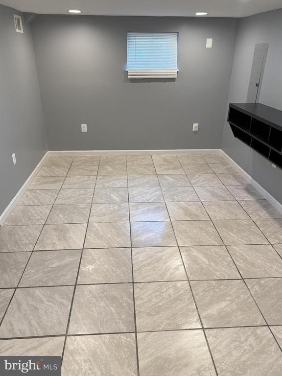 Foto del edificio - 5804 Shoshone Dr
