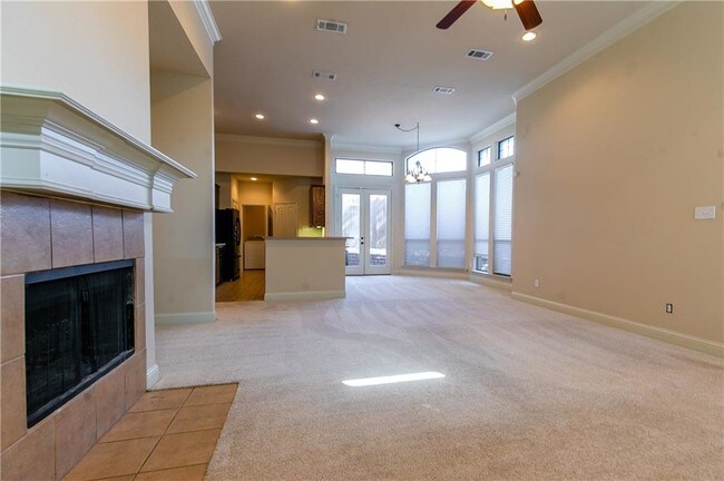 Building Photo - 4900 Ridglea Hills Ct