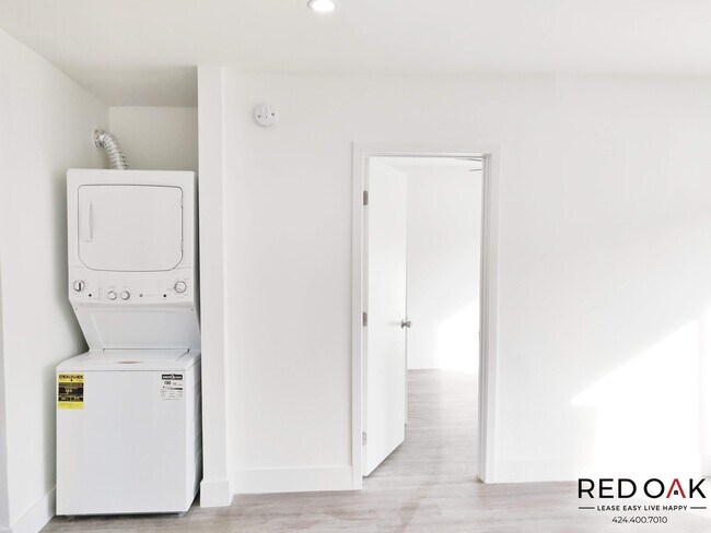 Foto del edificio - 2177 W 25th St