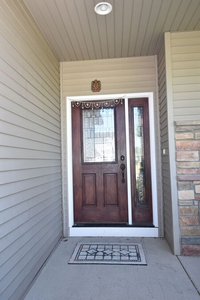 Foto del edificio - Gorgeous 4 bedroom/3.5 bath home in Steven...