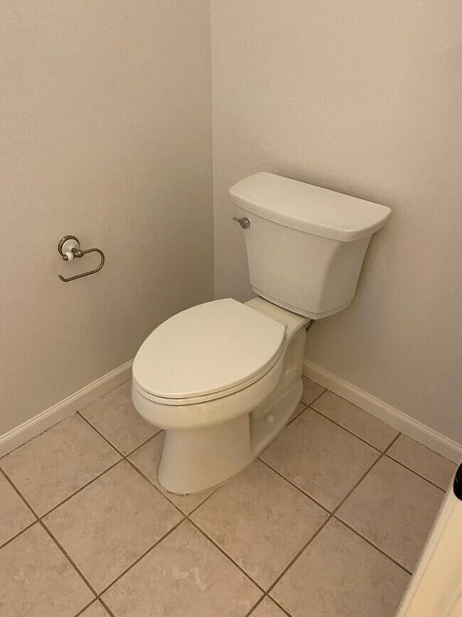 Foto del edificio - Cambrian 3 bed 2.5 bath townhouse available!