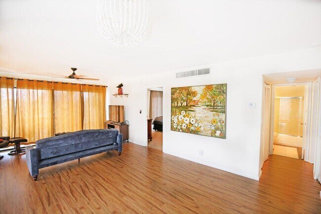 Building Photo - 3050 Presidential Way