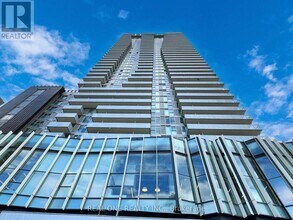 Building Photo - 20 Richardson St