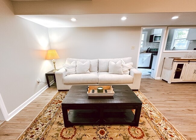 Building Photo - 1408 Highland Trail