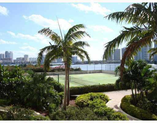 Building Photo - 3370 Hidden Bay Dr