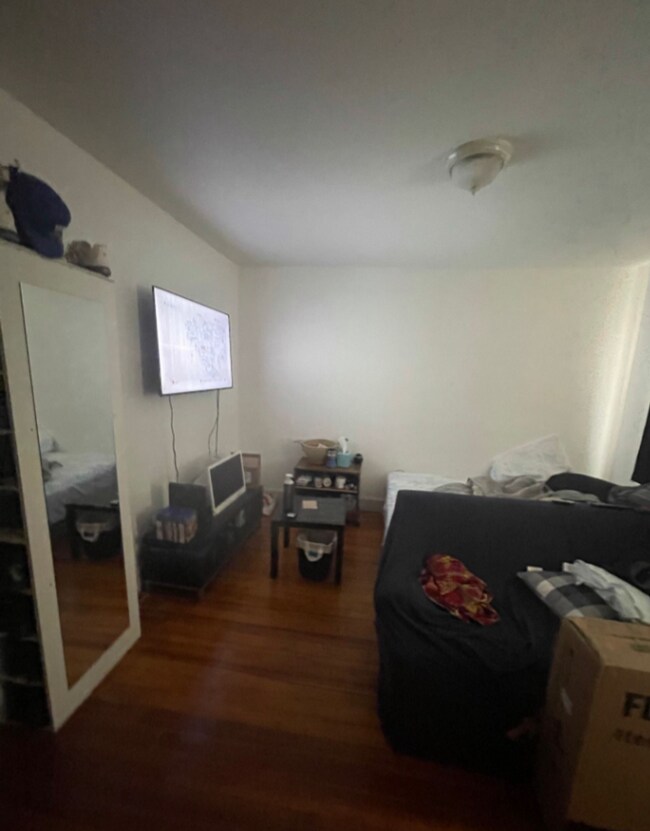 Foto del edificio - 87 Winthrop Shore Dr