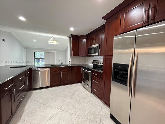Foto del edificio - 23466 SW 57th Ave