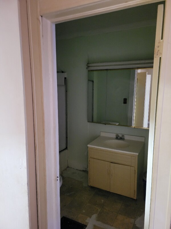 Building Photo - 40 Garfield Pl