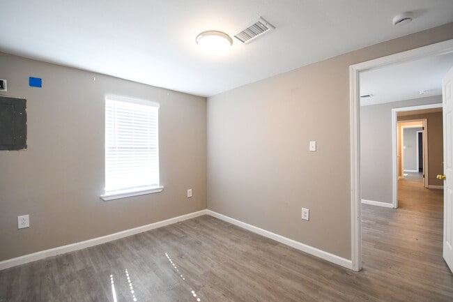 Foto del edificio - 411 W 29th Ave