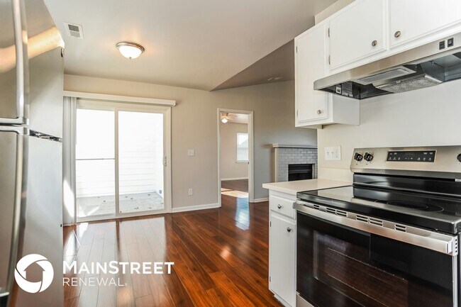 Foto del edificio - 8634 Milton Morris Dr