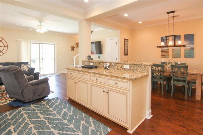 Foto del edificio - 1501 Reserve Ct