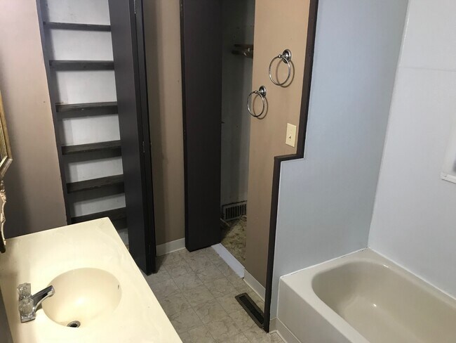 Foto del edificio - 1009 1st St