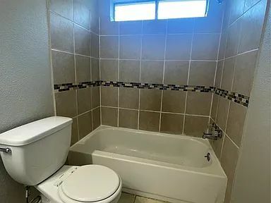 Building Photo - 7622 Bubbling Spring Ln