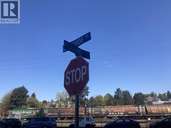 Building Photo - 3 Rialto Ct