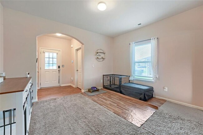 Foto del edificio - 5830 Rex Ridge Pkwy