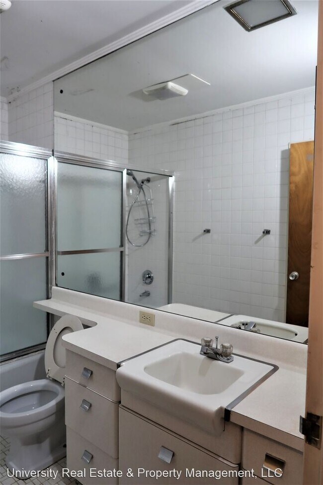 Building Photo - 3 br, 1 bath House - 1800 Terrace Avenue #4