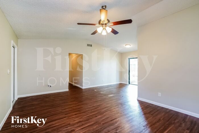 Primary Photo - 1032 Ridgeway Dr