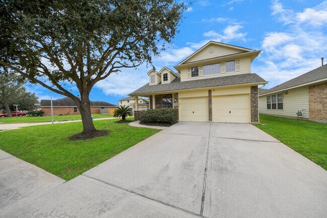 Foto del edificio - 7447 Oakwood Canyon Dr