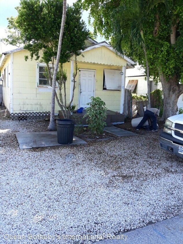 Primary Photo - 2 br, 1 bath House - 2302 Seidenberg Ave.