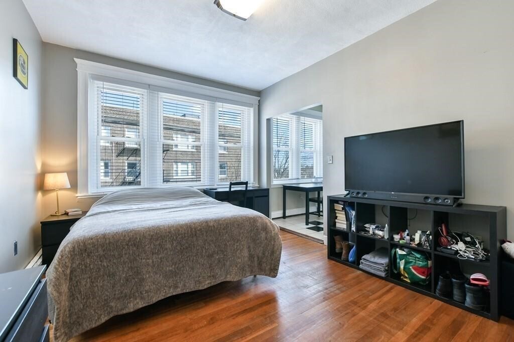 Foto principal - 1625 Commonwealth Ave