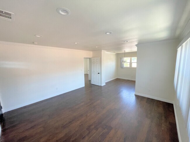 Foto del edificio - 12707 Oxnard St