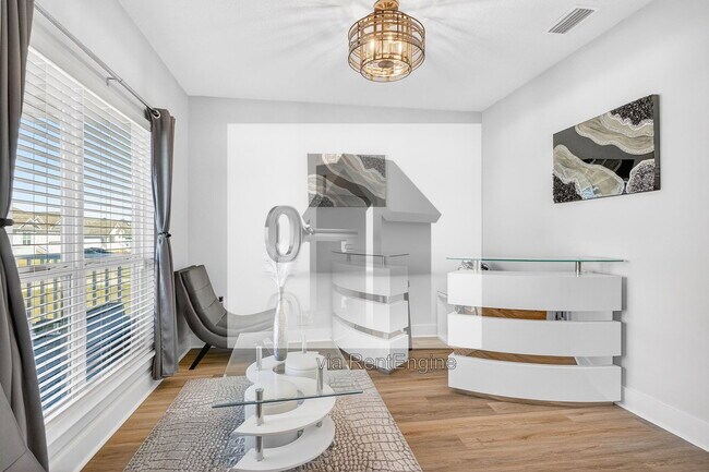 Foto del edificio - 6076 Rutherford Loop