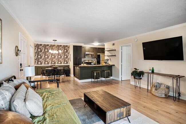 Foto del edificio - 5306 Santa Rosa Ct