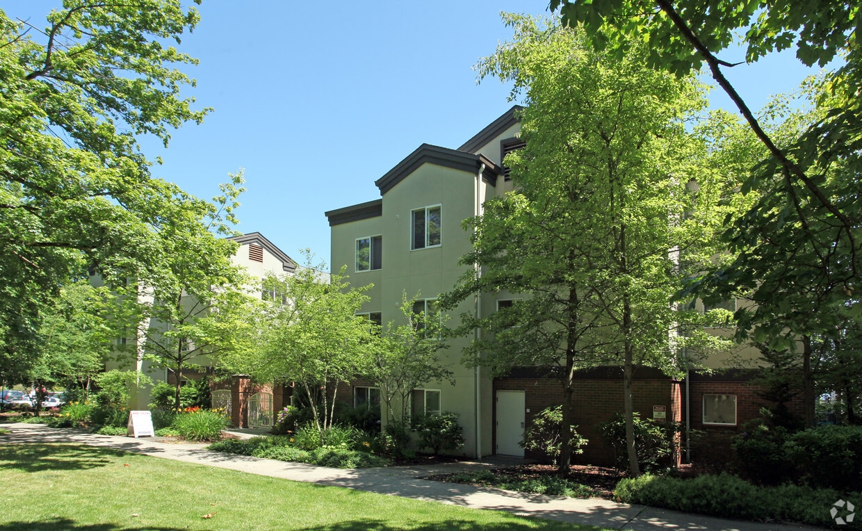 Primary Photo - Conservatory Place Apartments I