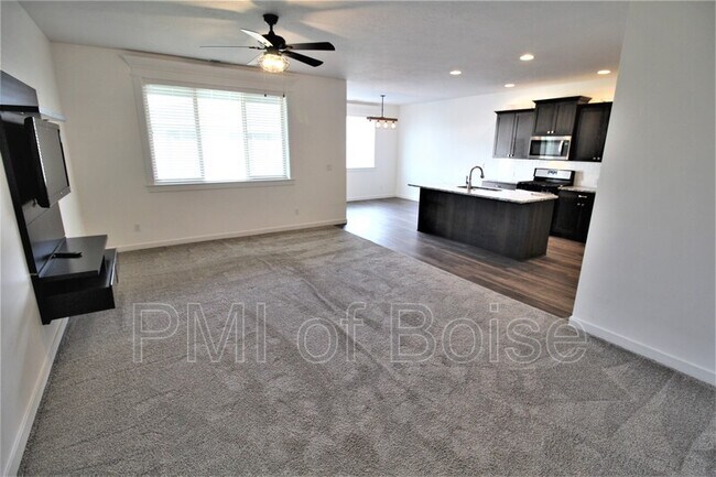 Foto del edificio - 2080 S Hills Ave.