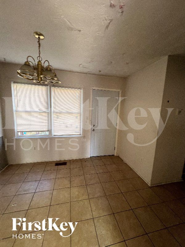 Foto del edificio - 4923 Autumn Cir