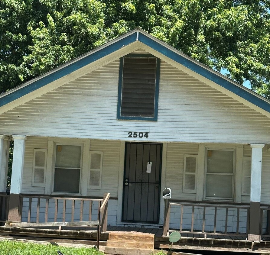 Primary Photo - 2 Bedroom 1 Bath