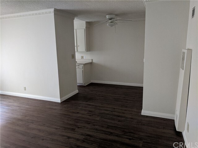 Foto del edificio - 244 N Oakland Ave