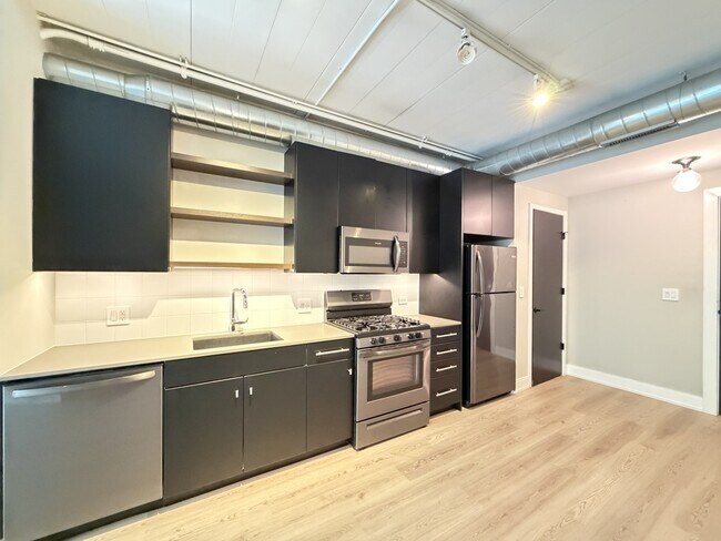 Foto del edificio - 941 W Belmont Ave
