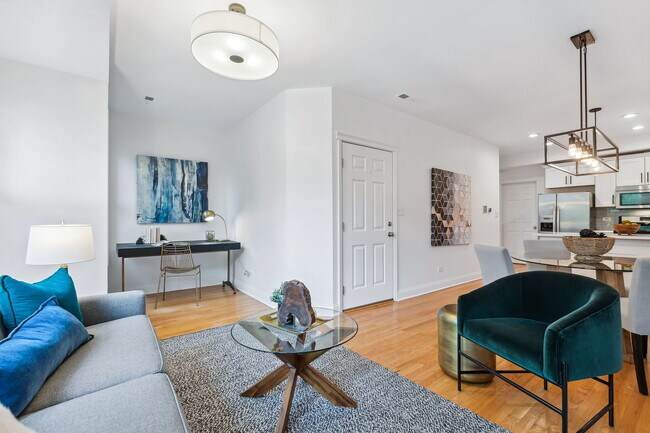 Foto del edificio - 2906 N Damen Ave